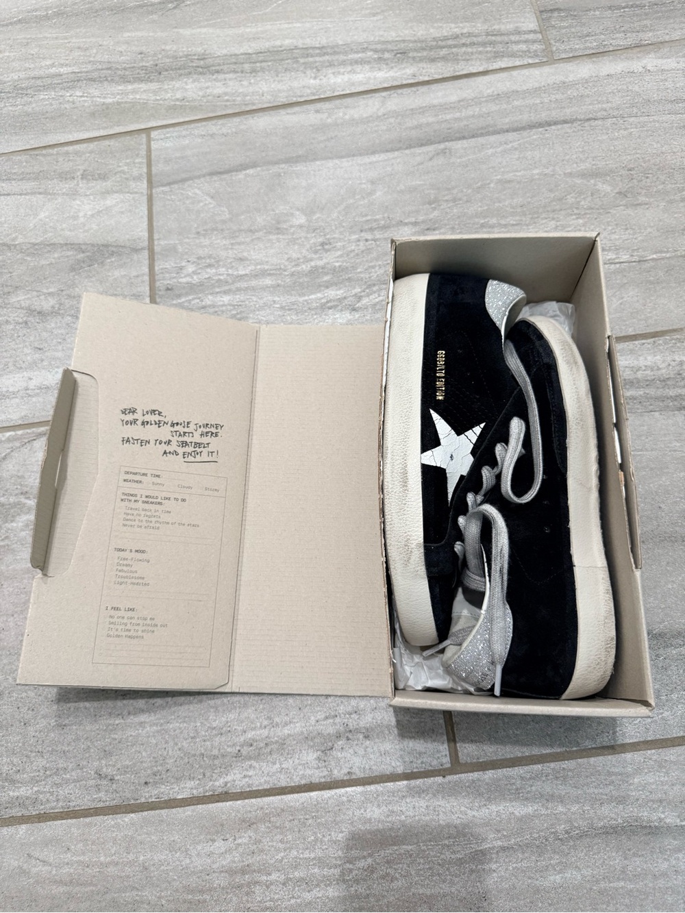 New! Golden Goose Super Star Sneakers - Picture 4 of 10